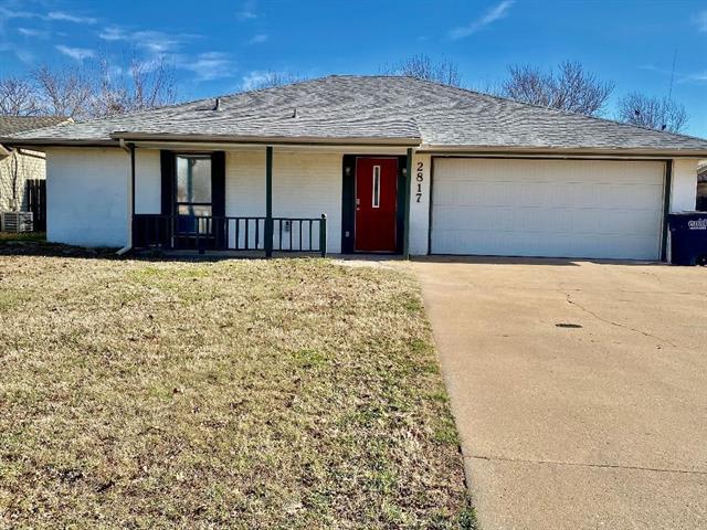 2817 Franklin Drive – photo 1 of 16