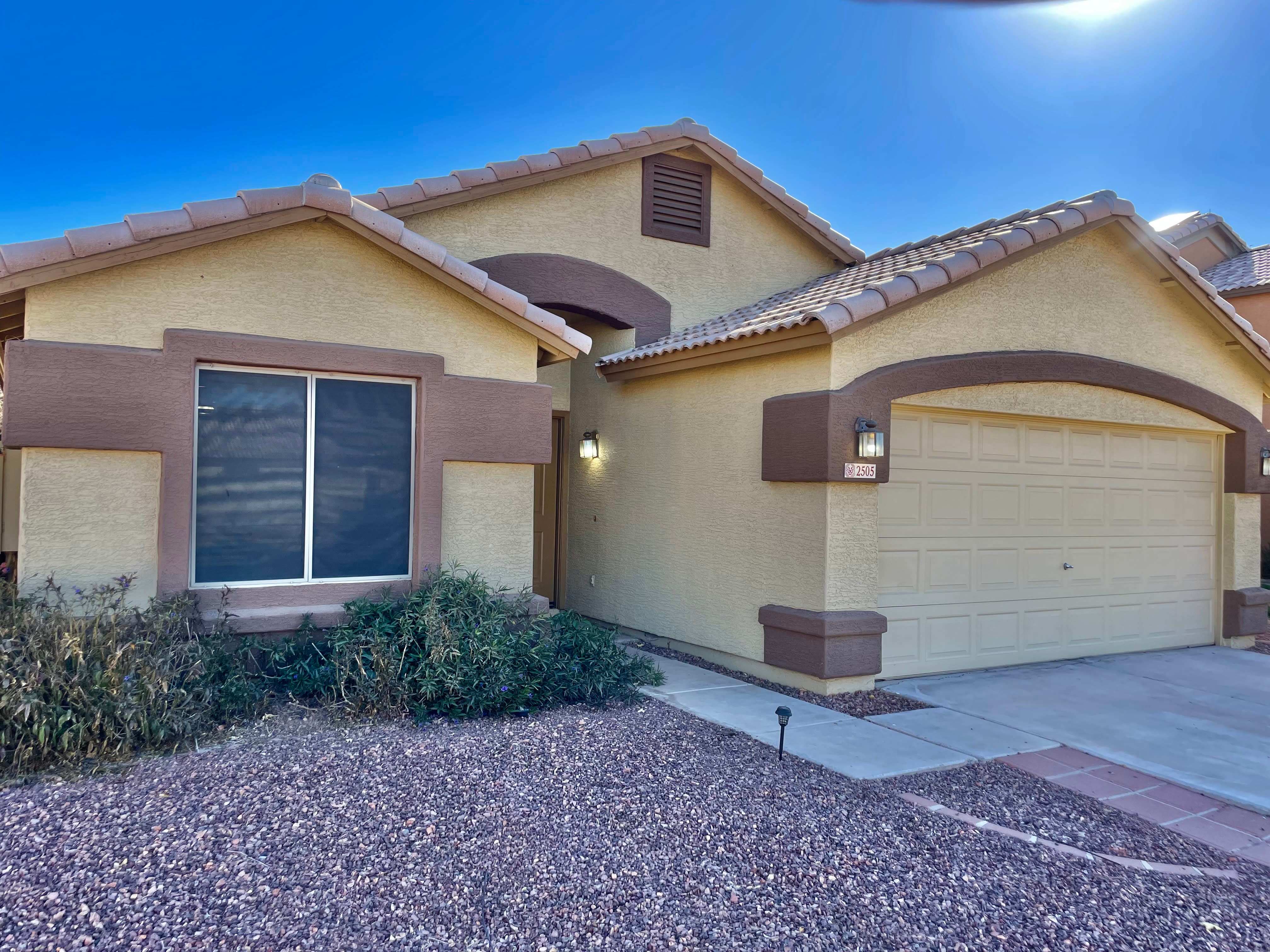 2505 N 114th Ave – photo 1 of 15