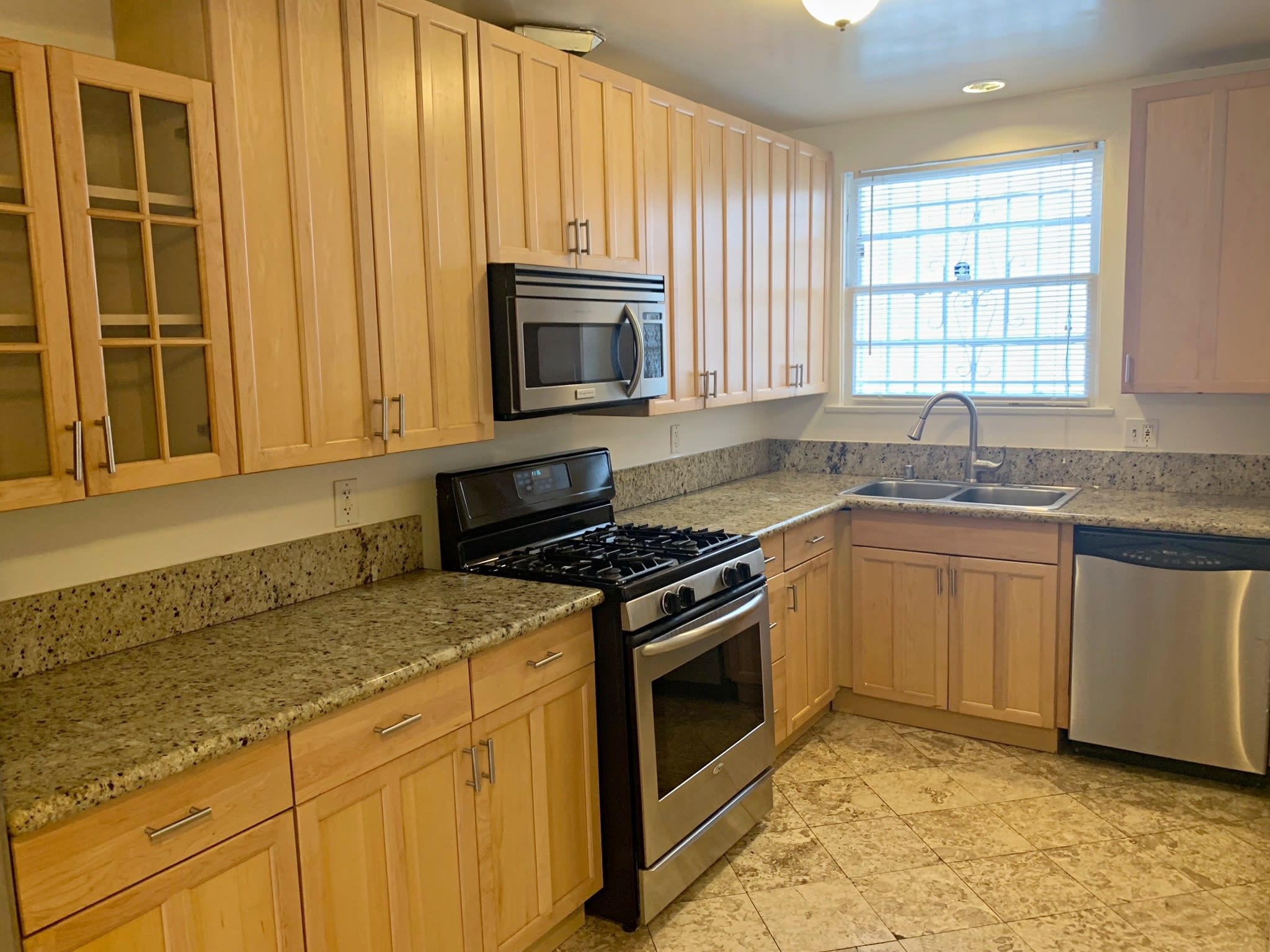 10376 Holman Ave – photo 1