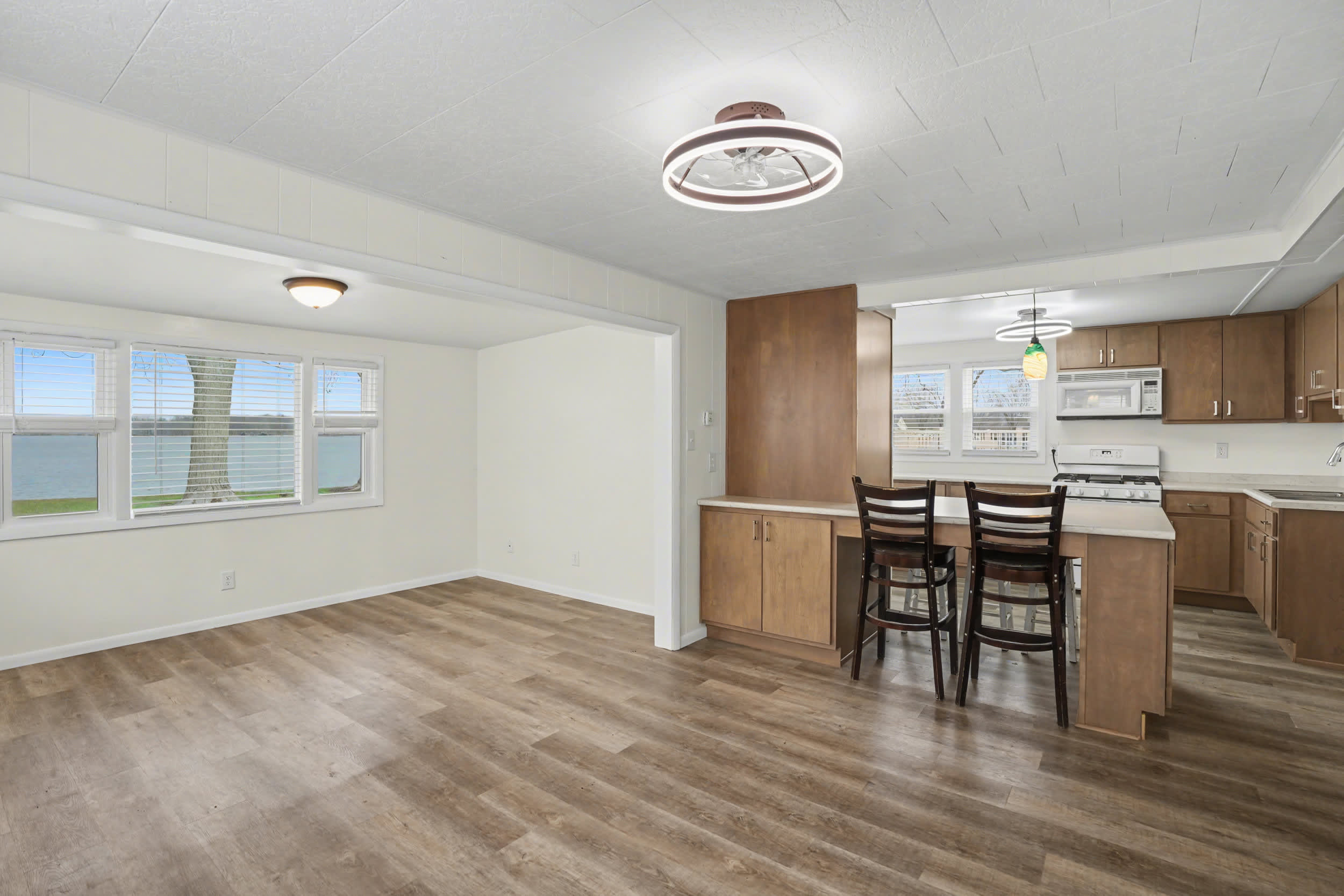 6520 South 070 East – photo 1 of 35