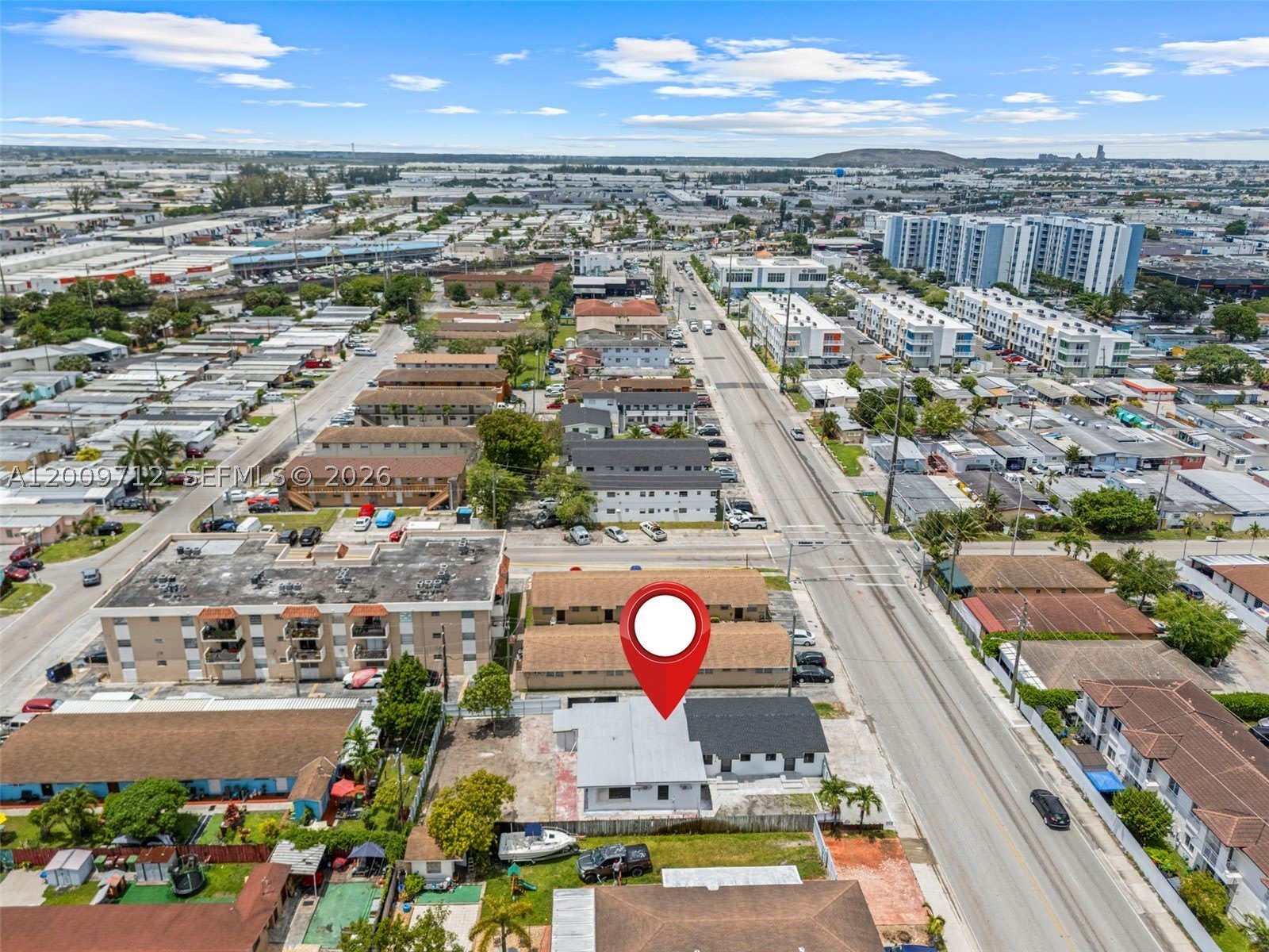 1368 W 29th St – photo 1