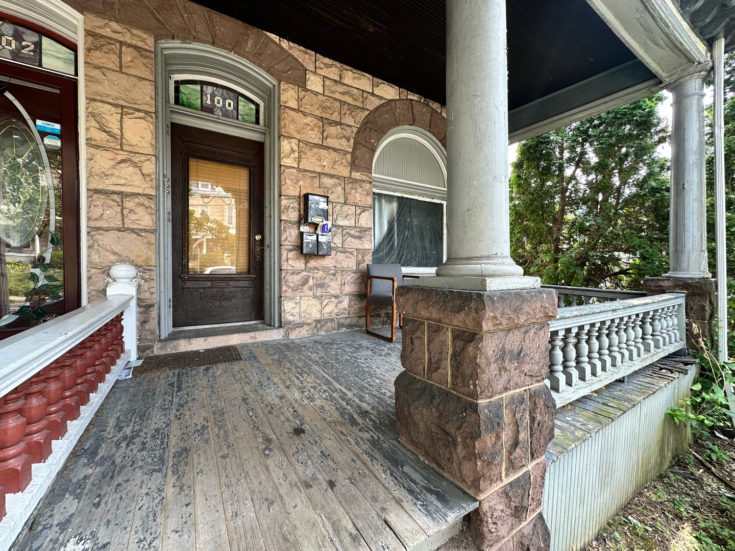 100 Windsor Street – photo 1