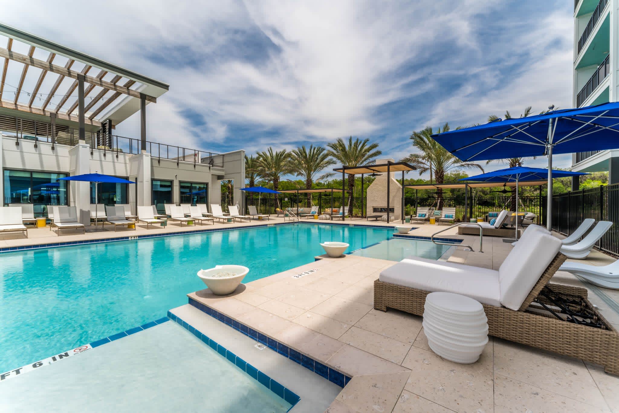 The Reef Apartments – photo 1 of 25