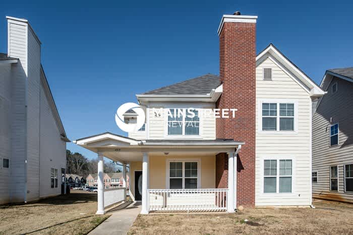 4910 Heritage Circle – photo 1