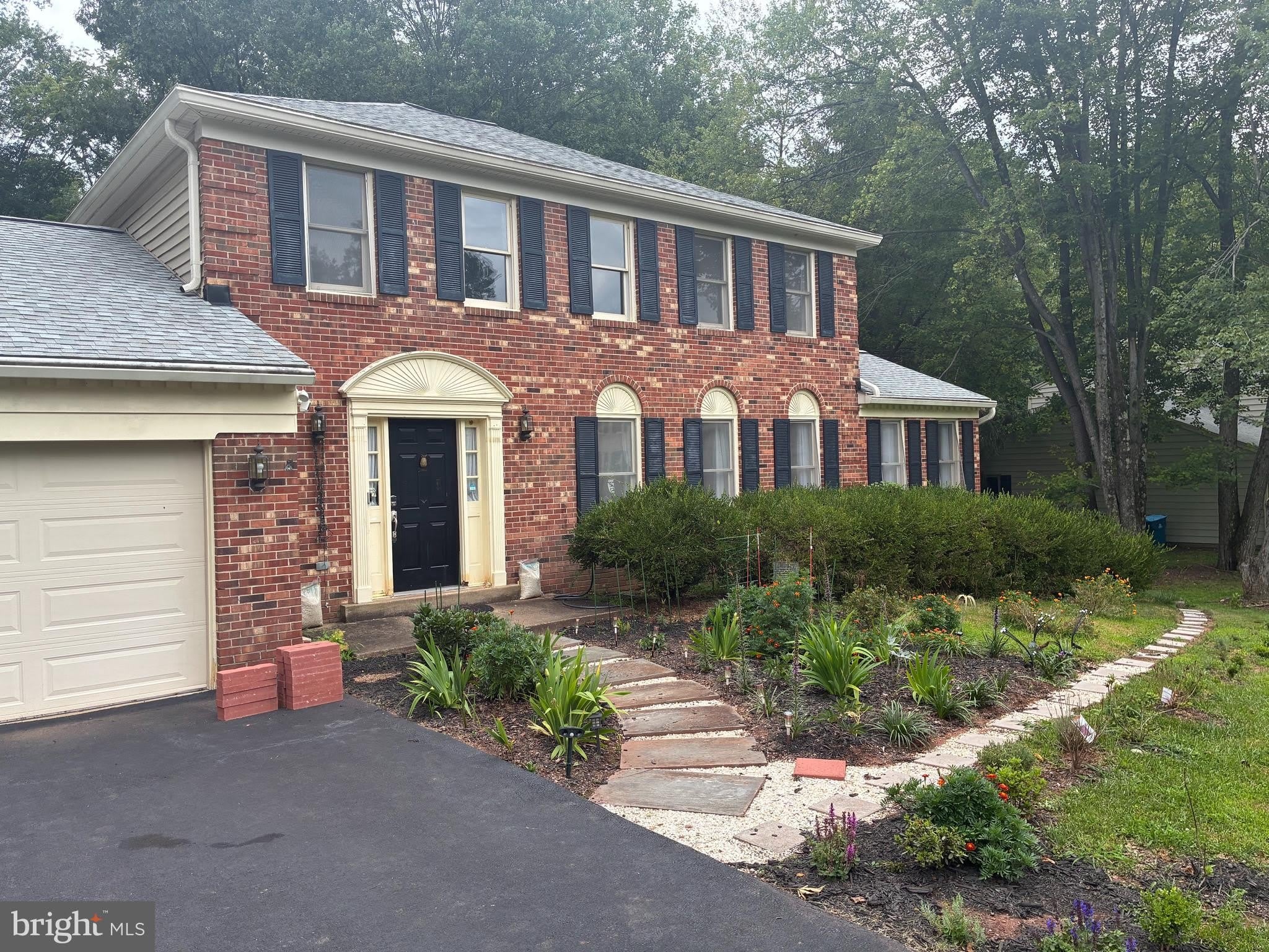 11907 FALLEN HOLLY Court – photo 1 of 24