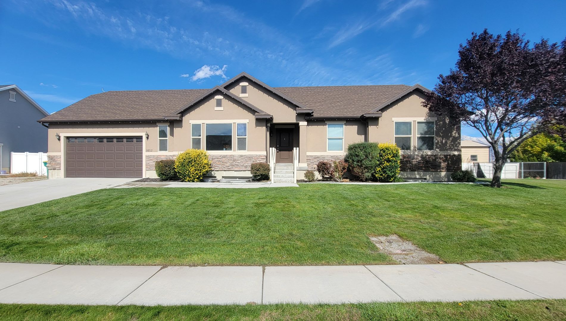 Large And Spacious Lehi Home – photo 1