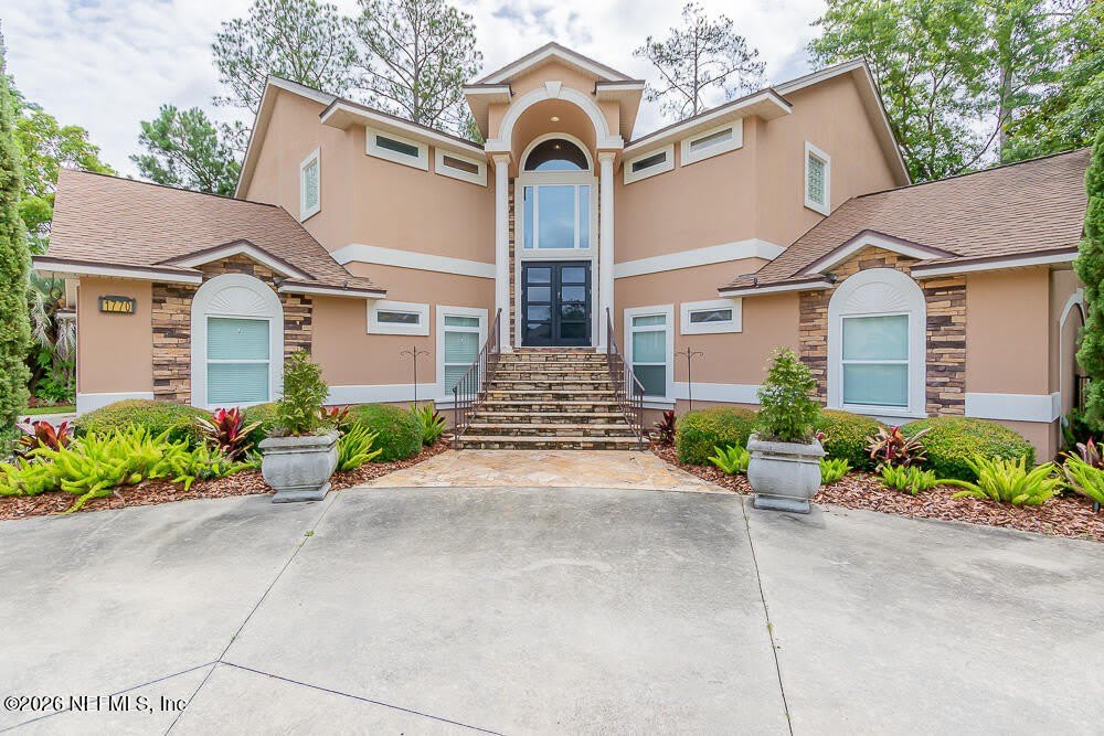 1770 Victoria Chase Court – photo 1 of 155