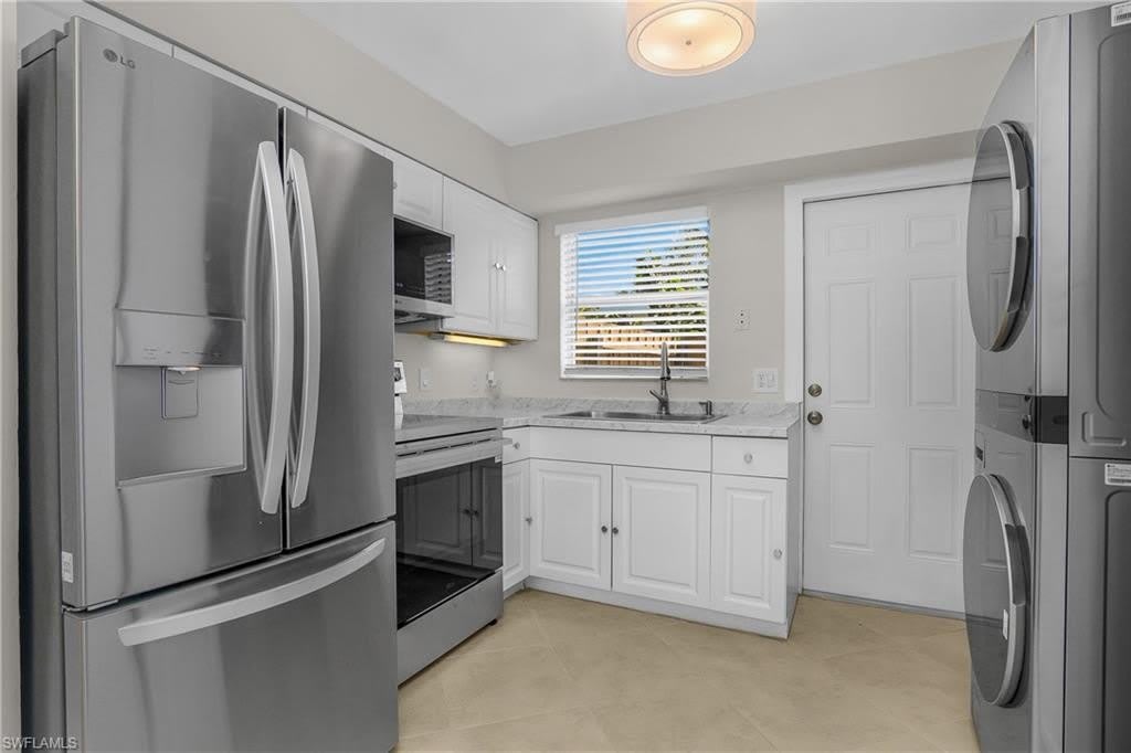 1015 10th Ave N – photo 1