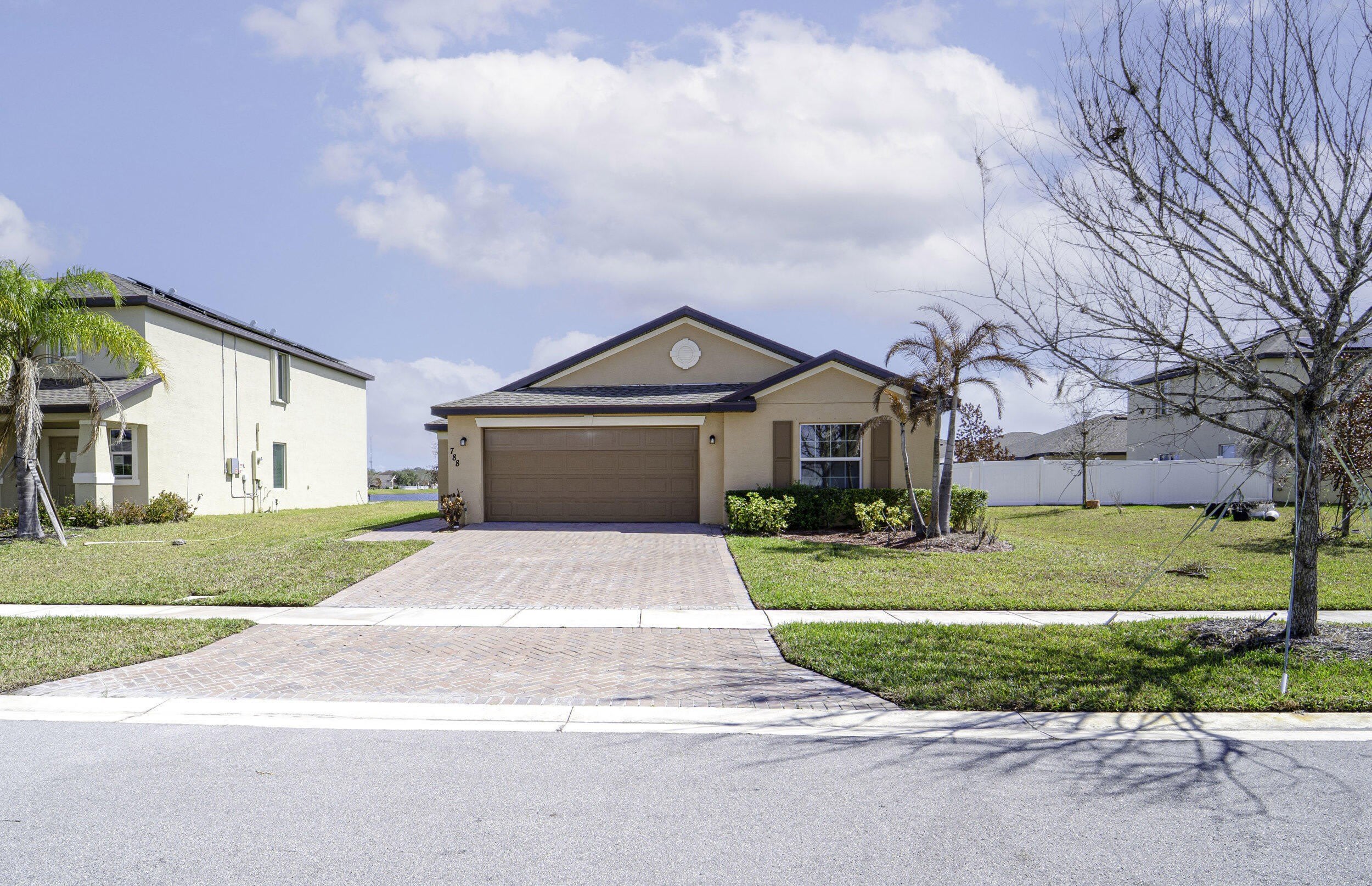 788 Worlington Lane – photo 1