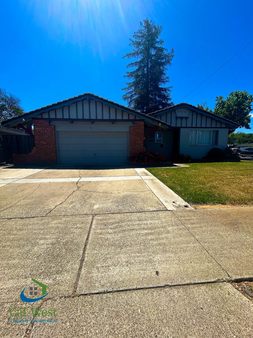 3695 4 Bed 2 Bath Single Family Home In The Heart Of Gilroy – photo 1 of 23