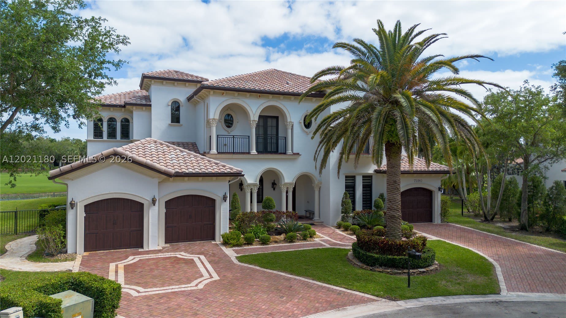 7290 Lemon Grass Dr – photo 1