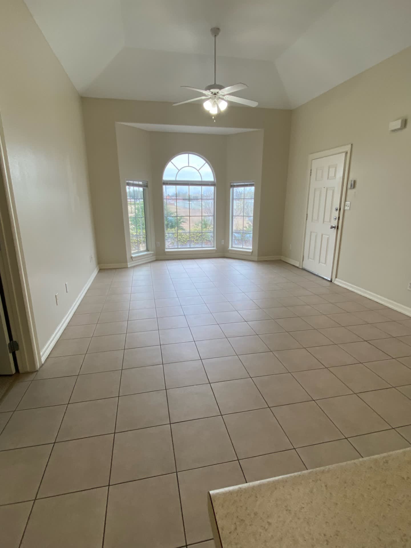 301 East Camellia Avenue – photo 1
