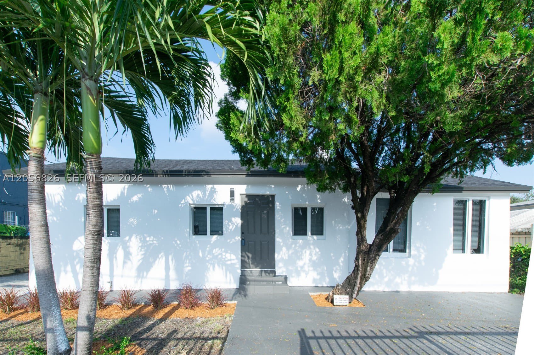 2324 NW 14th Ave – photo 1