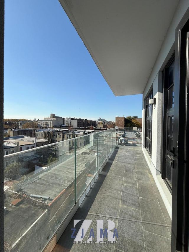 1120 St Johns Place – photo 1