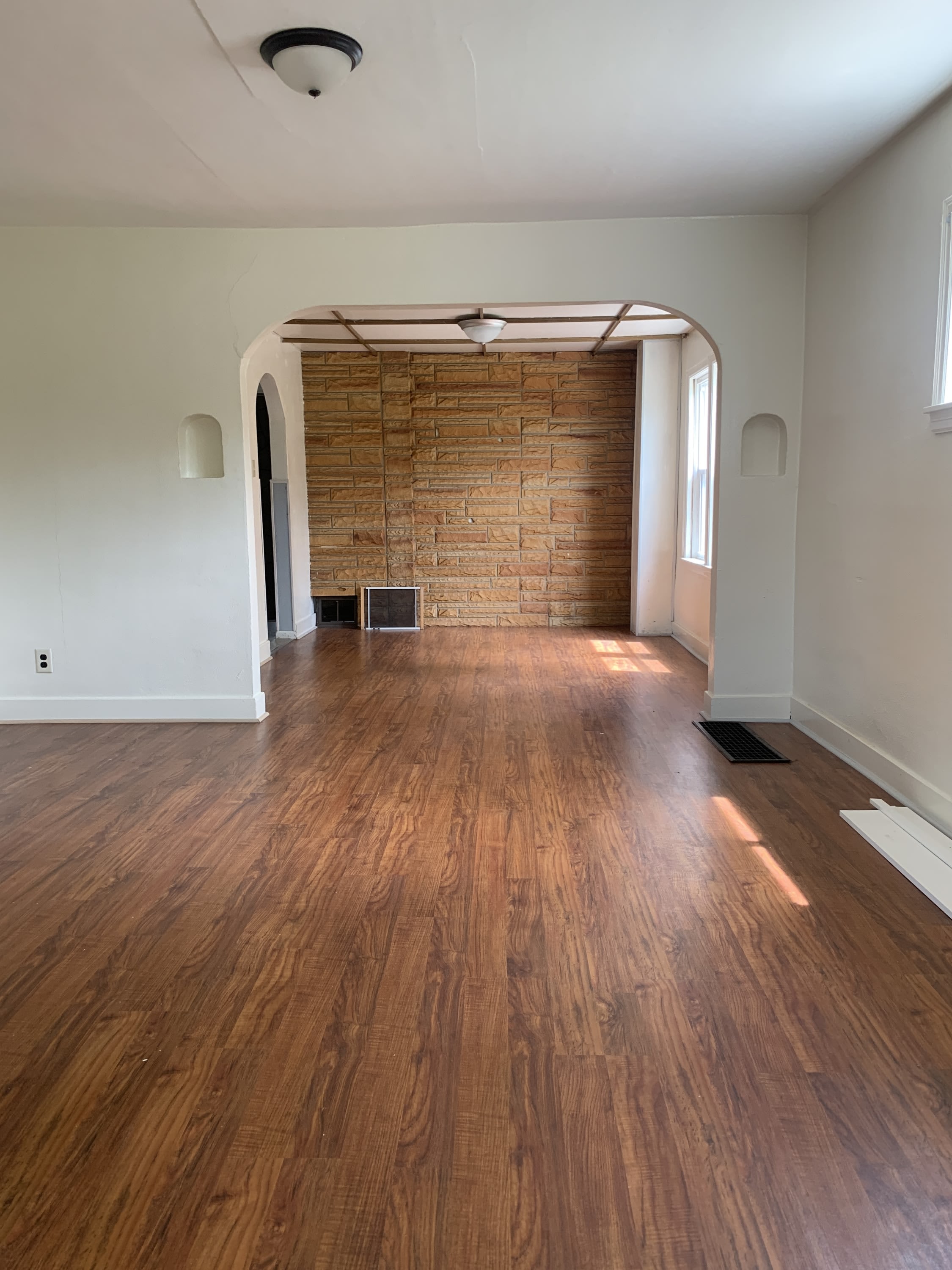 1220 13th Avenue East – photo 1 of 7