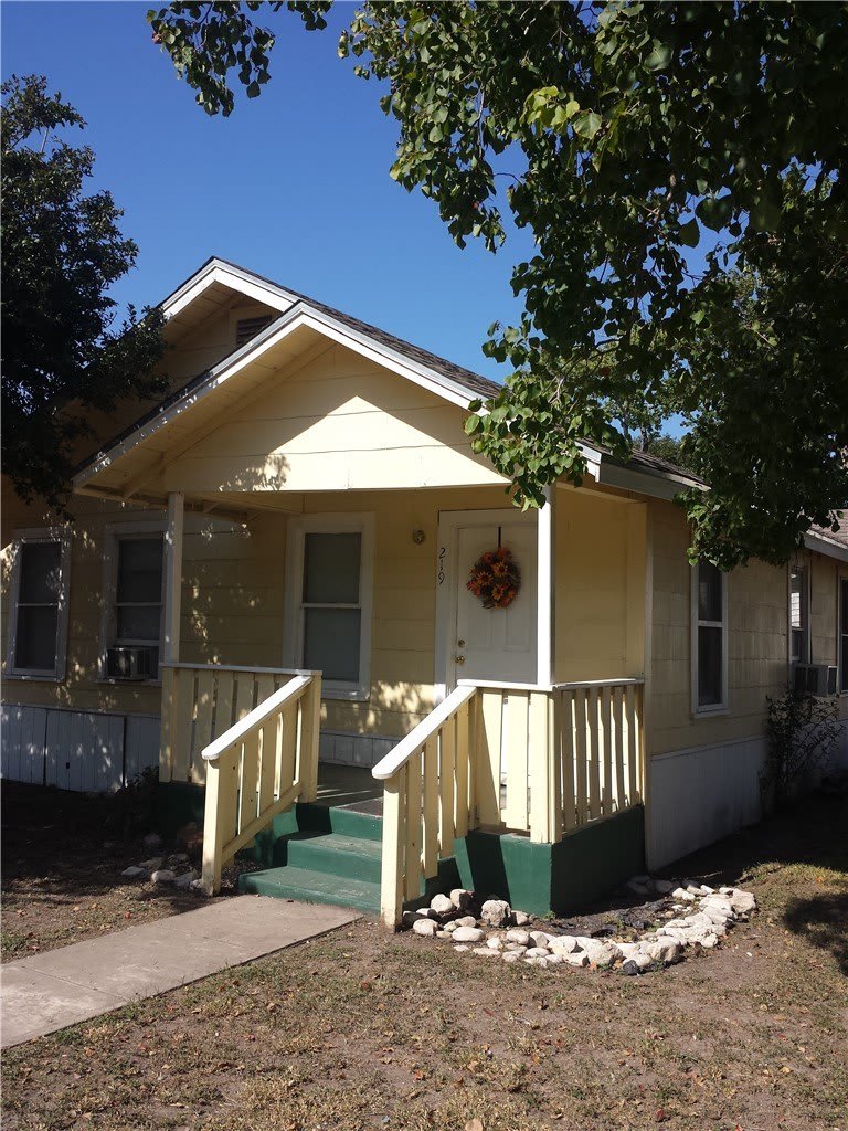 219 Tutt Avenue – photo 1 of 15