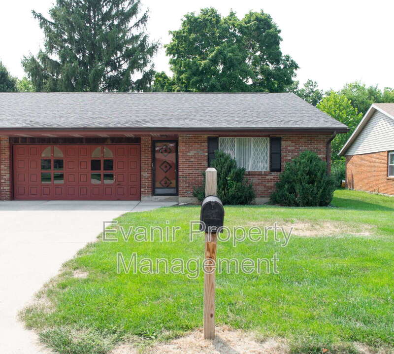 3160 Honeysuckle Rd – photo 1 of 111