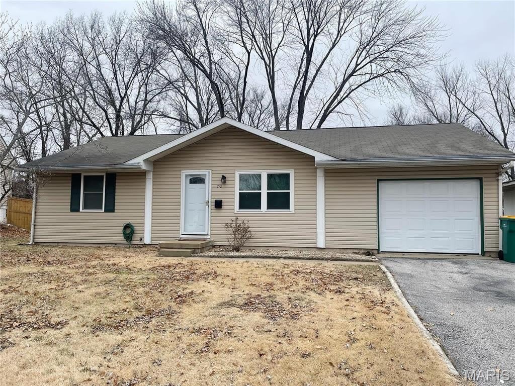 712 Juniper Drive – photo 1