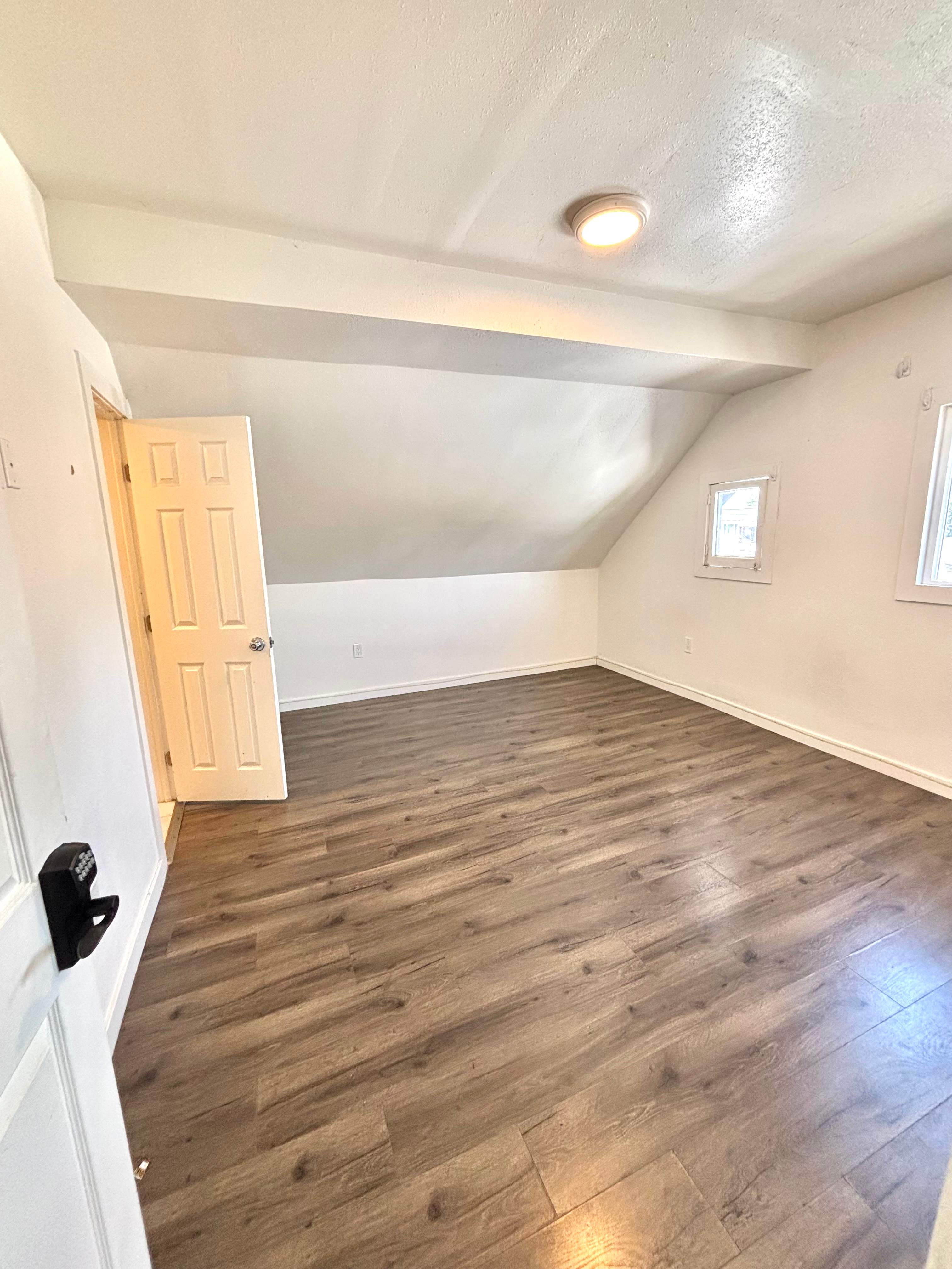4059 Brighton Ave – photo 1
