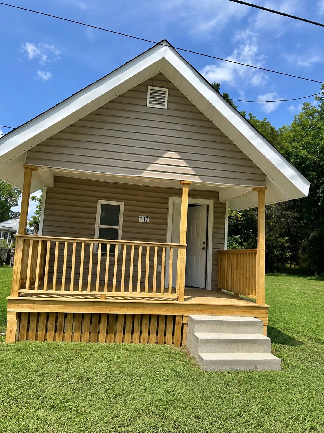 117 Bennett St – photo 1 of 228