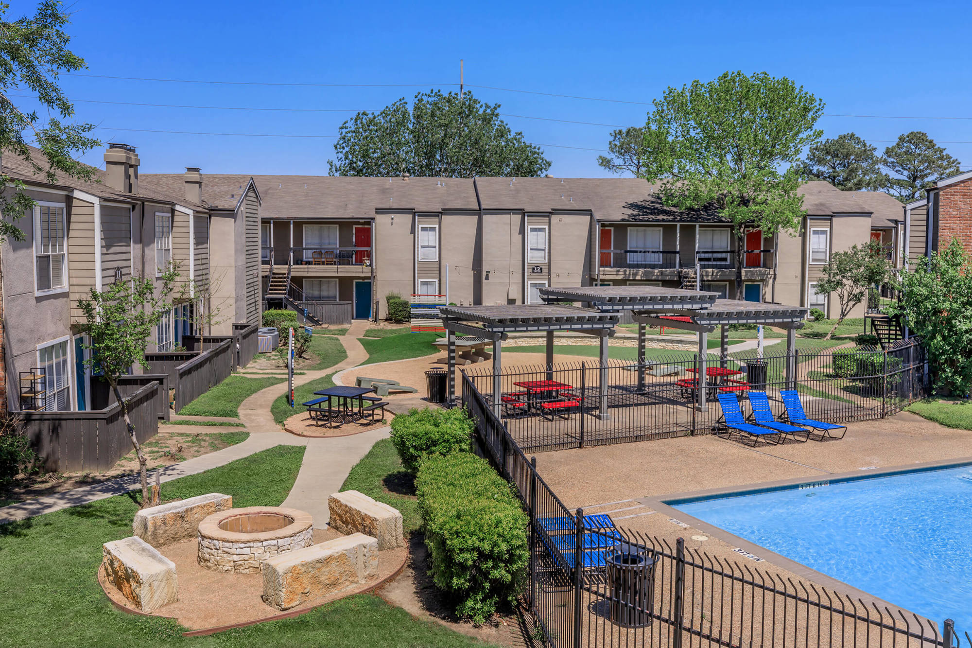 Adobe Springs – photo 1