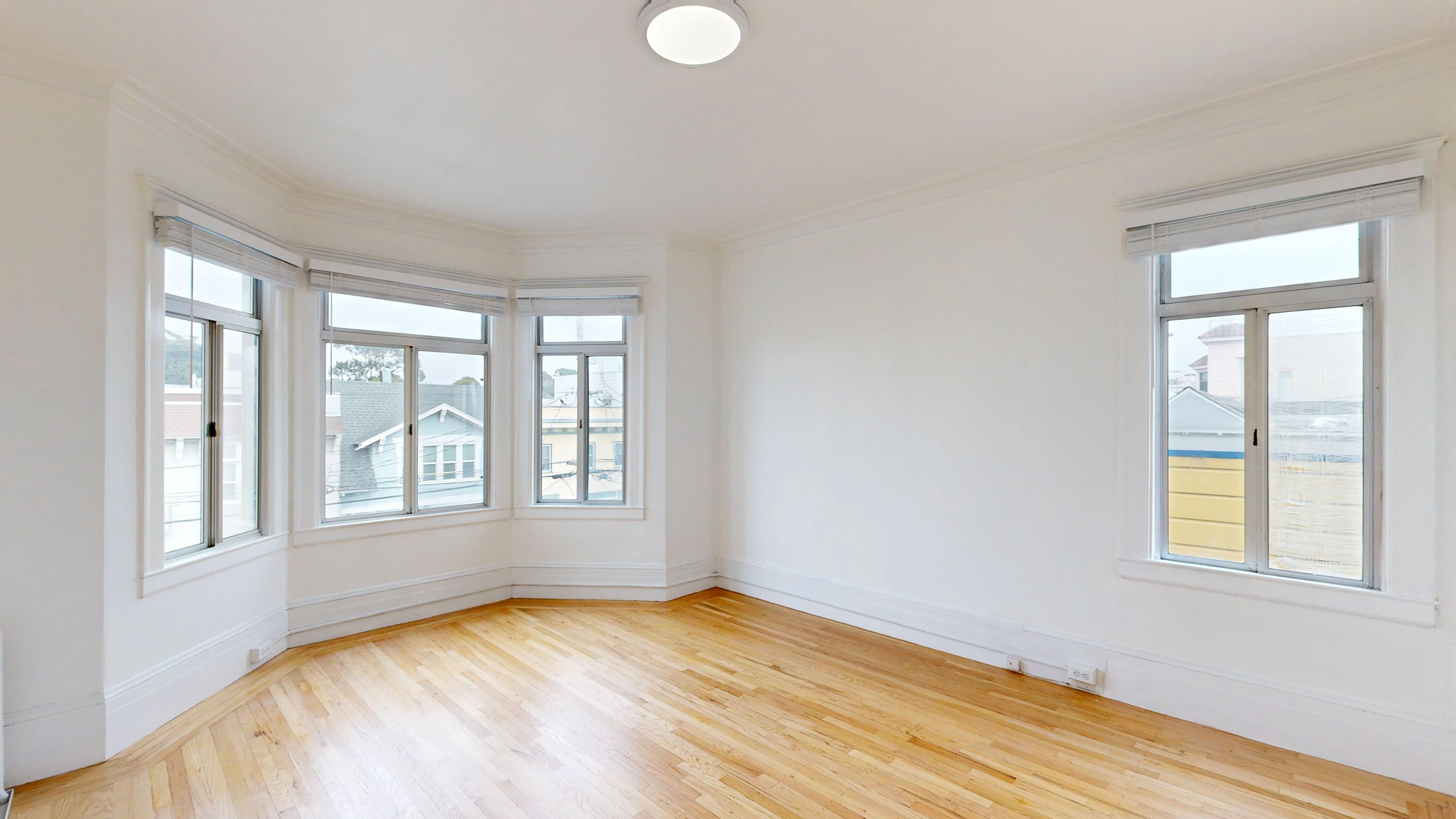 411 15Th Avenue – photo 1
