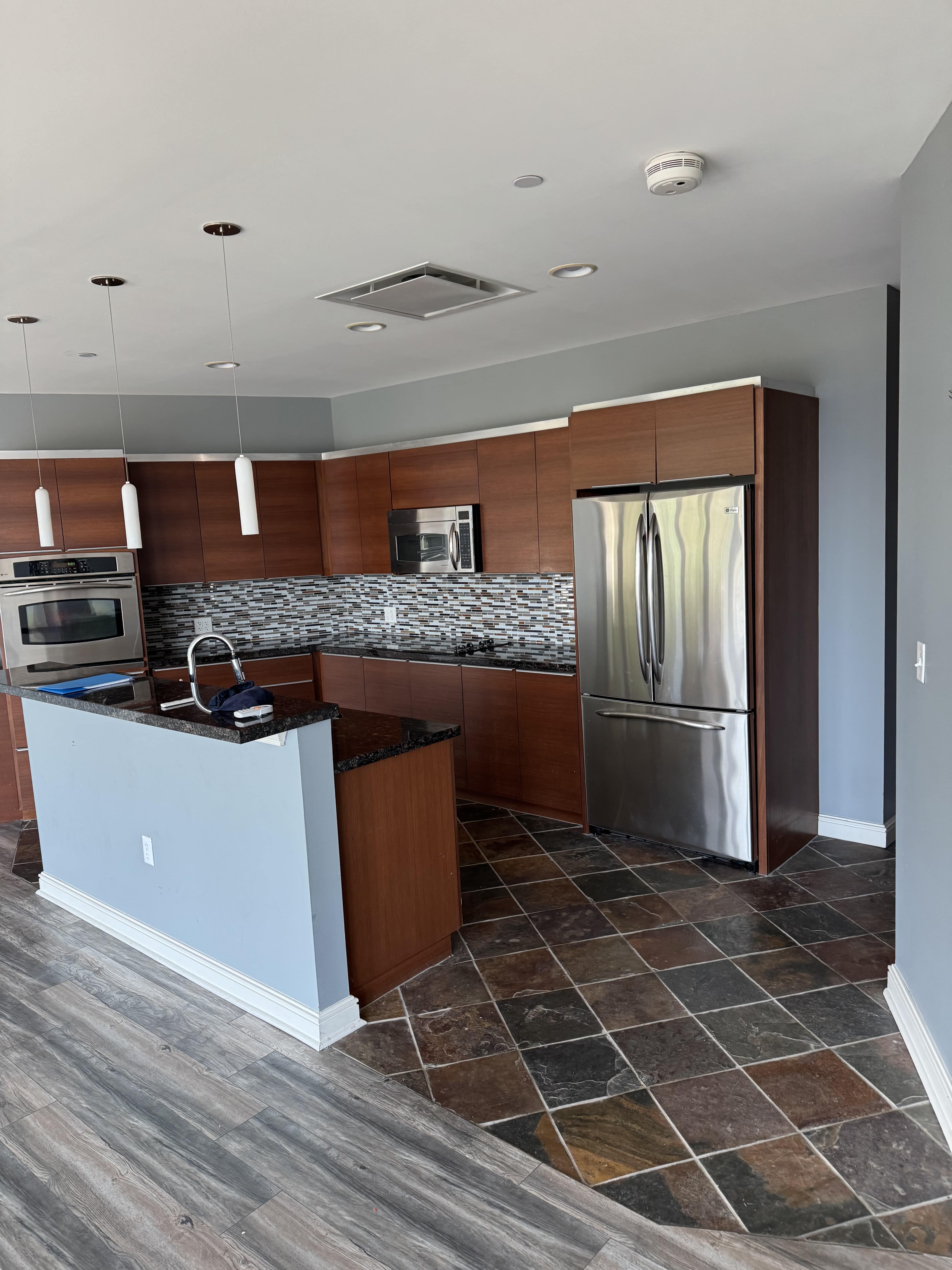 5900 Mosteller Drive – photo 1