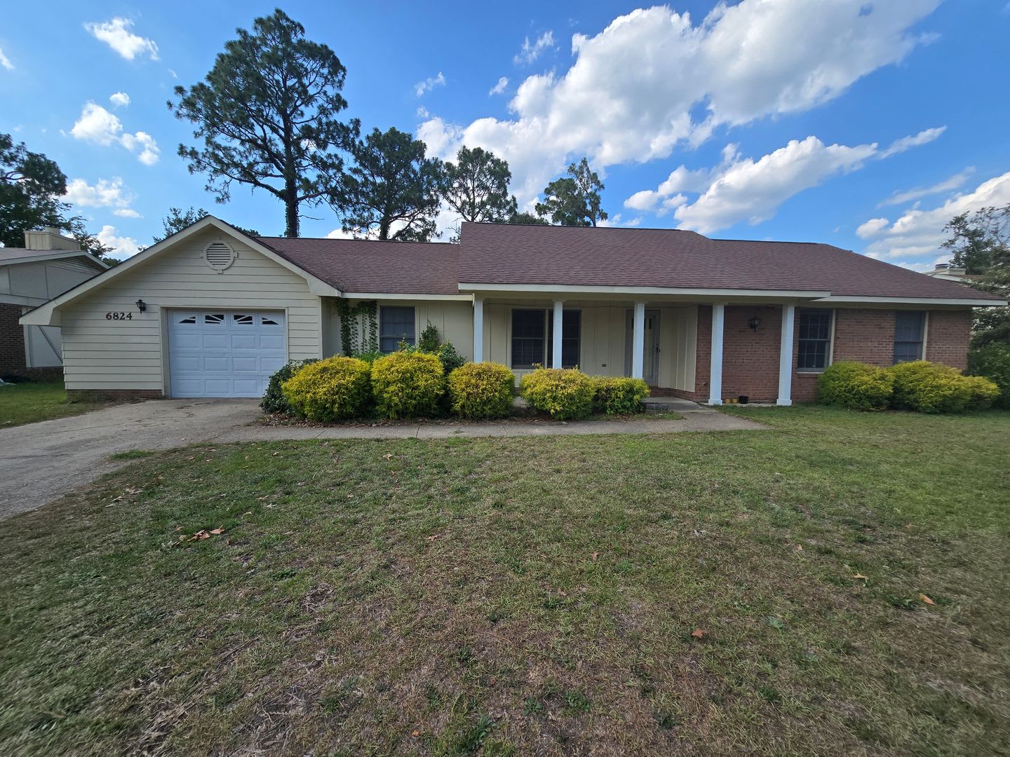 6824 Mahogany ~ Cliffdale West – photo 1