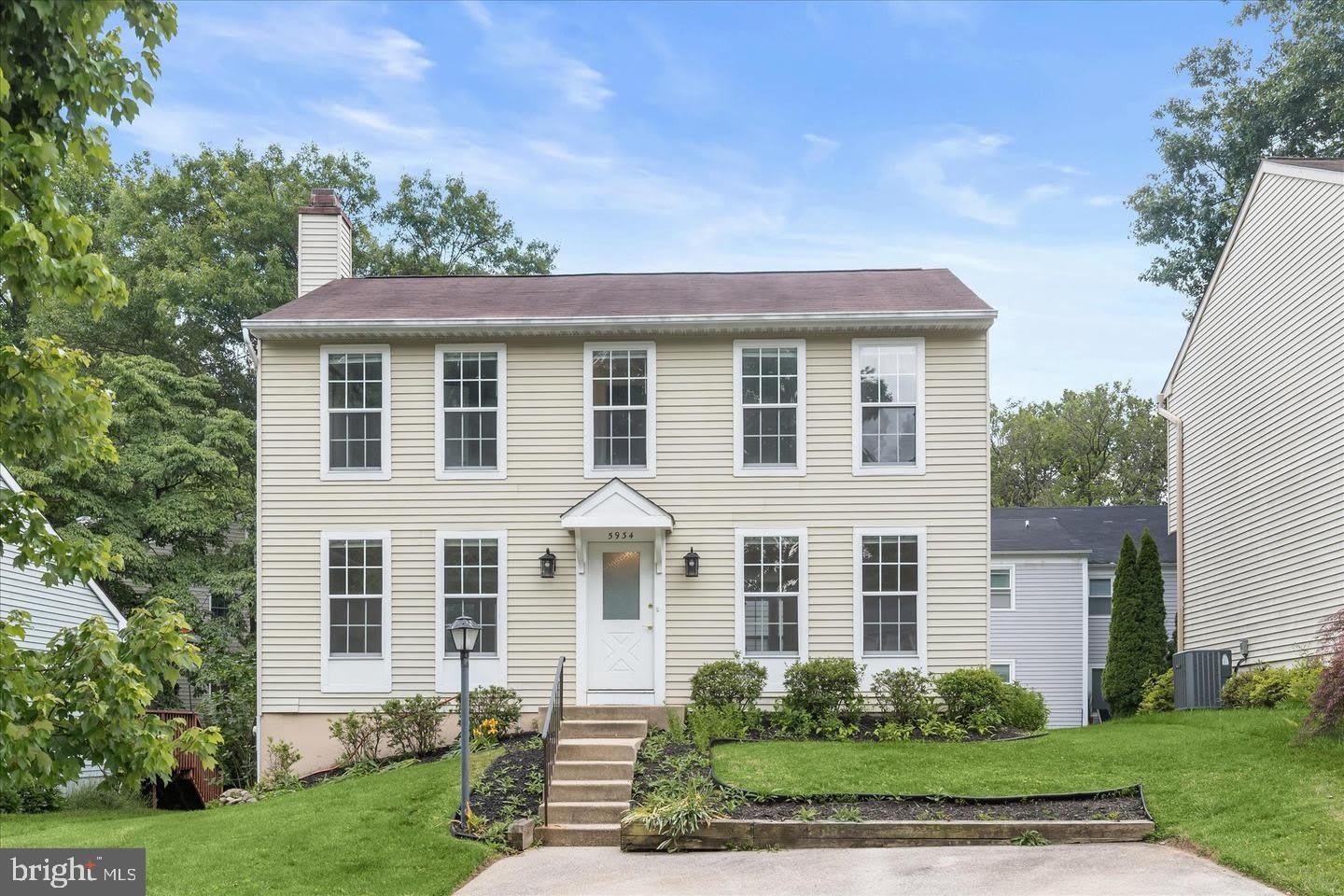 5934 IRON FRAME Way – photo 1