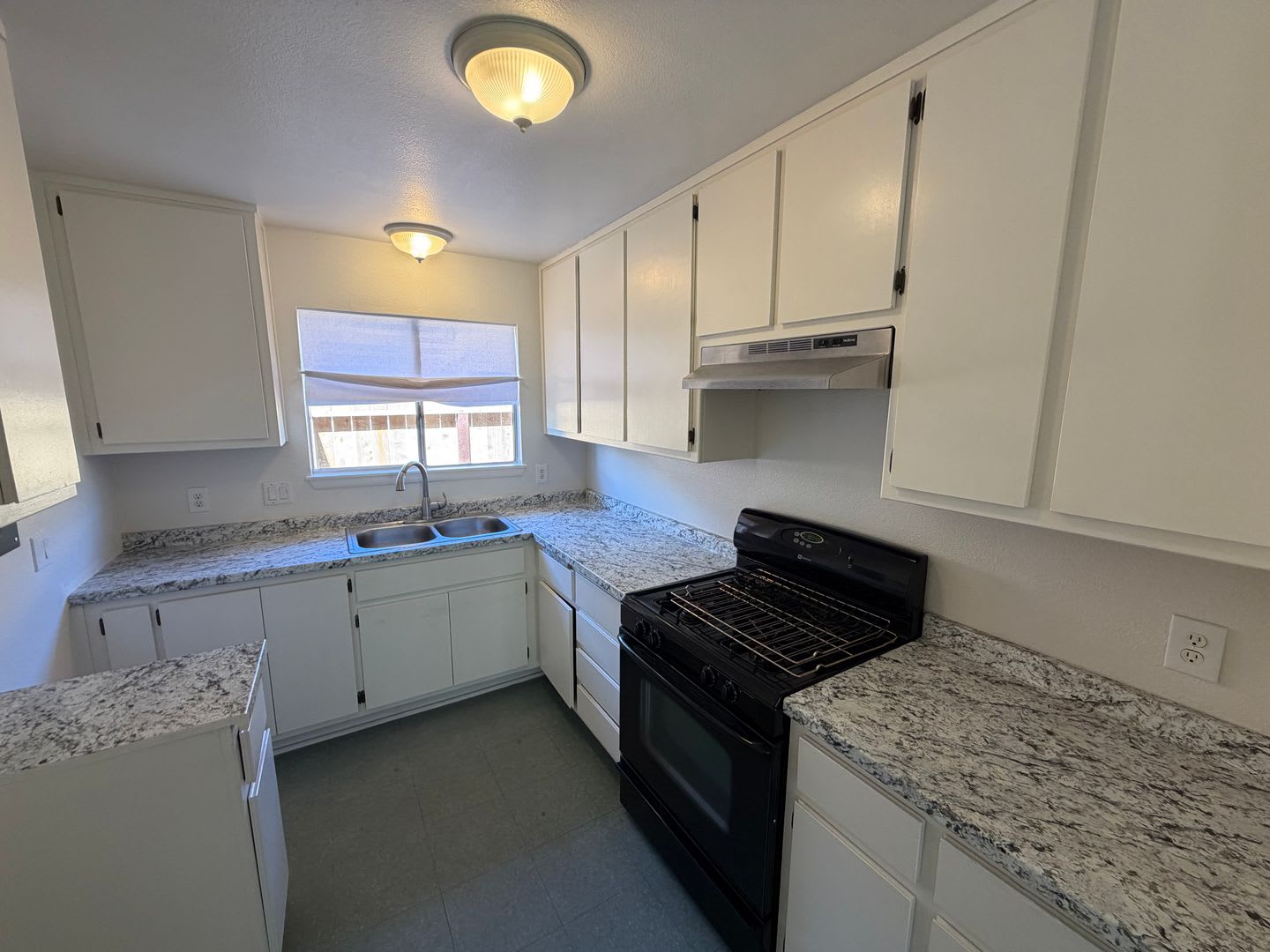 4813 Almaguer Ave – photo 1 of 10