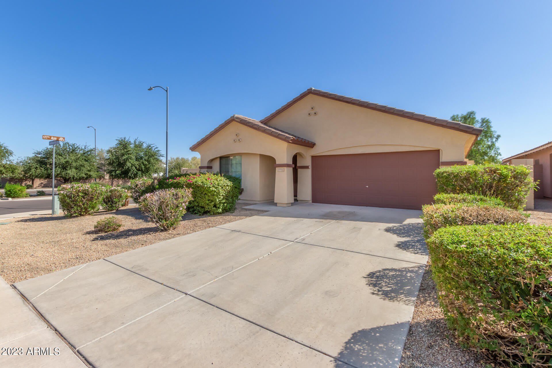 17715 W Redfield Road – photo 1 of 36
