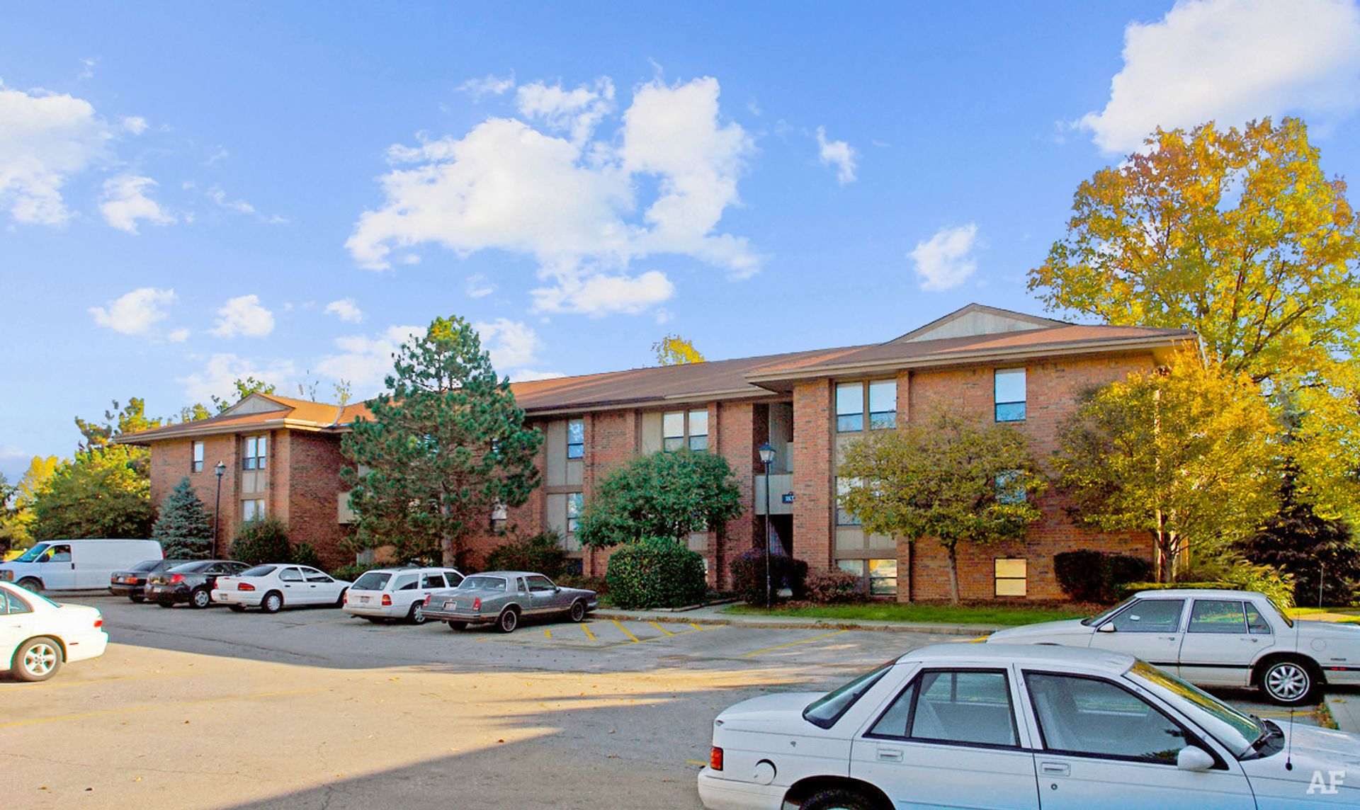 Woodside Apartments – photo 1