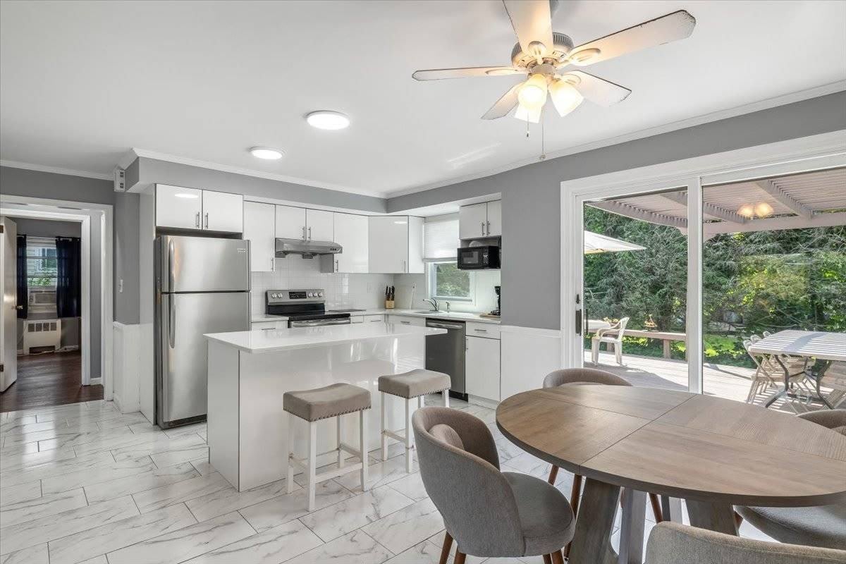 11 Glenwood Rd – photo 1