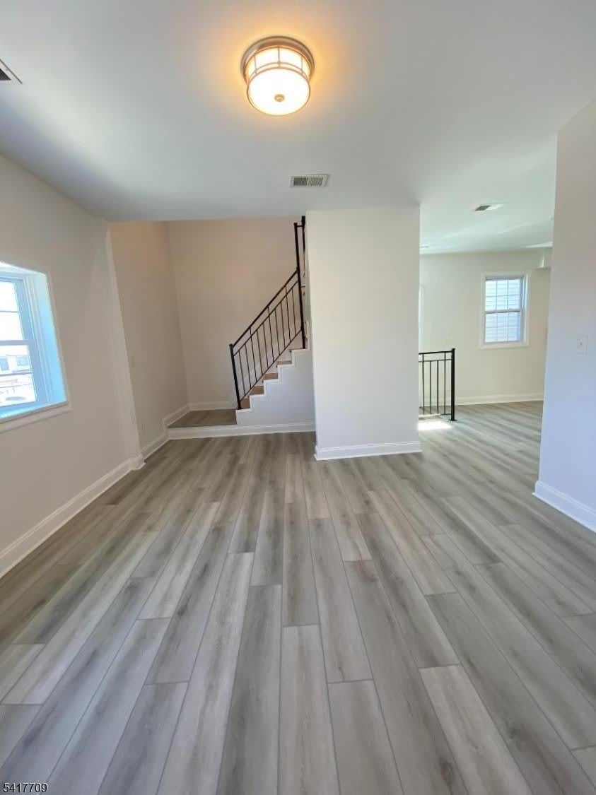 334 Bond St – photo 1