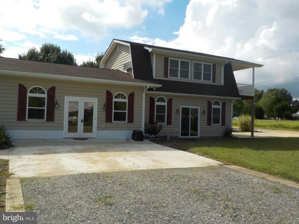 21210 BERNIE LAWRENCE Lane – photo 1 of 25