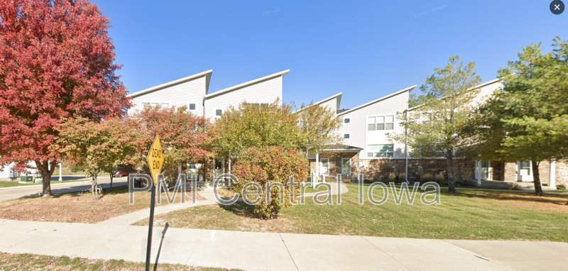 301 Se 11Th St – photo 1 of 181