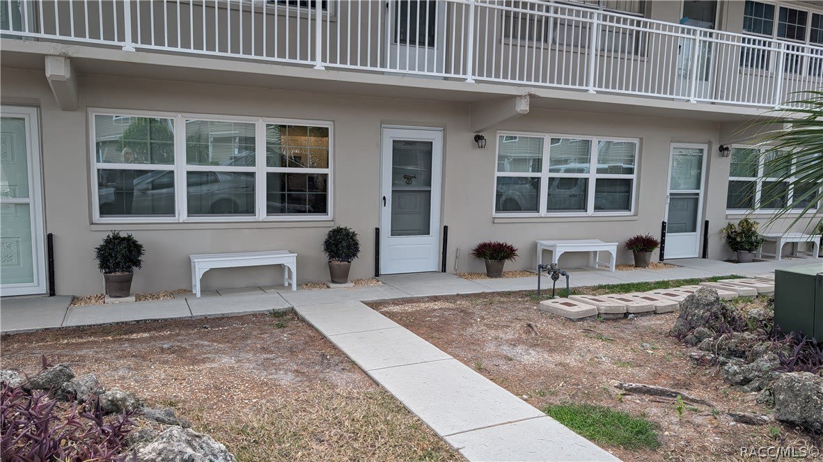 41 Beach Lane – photo 1 of 21