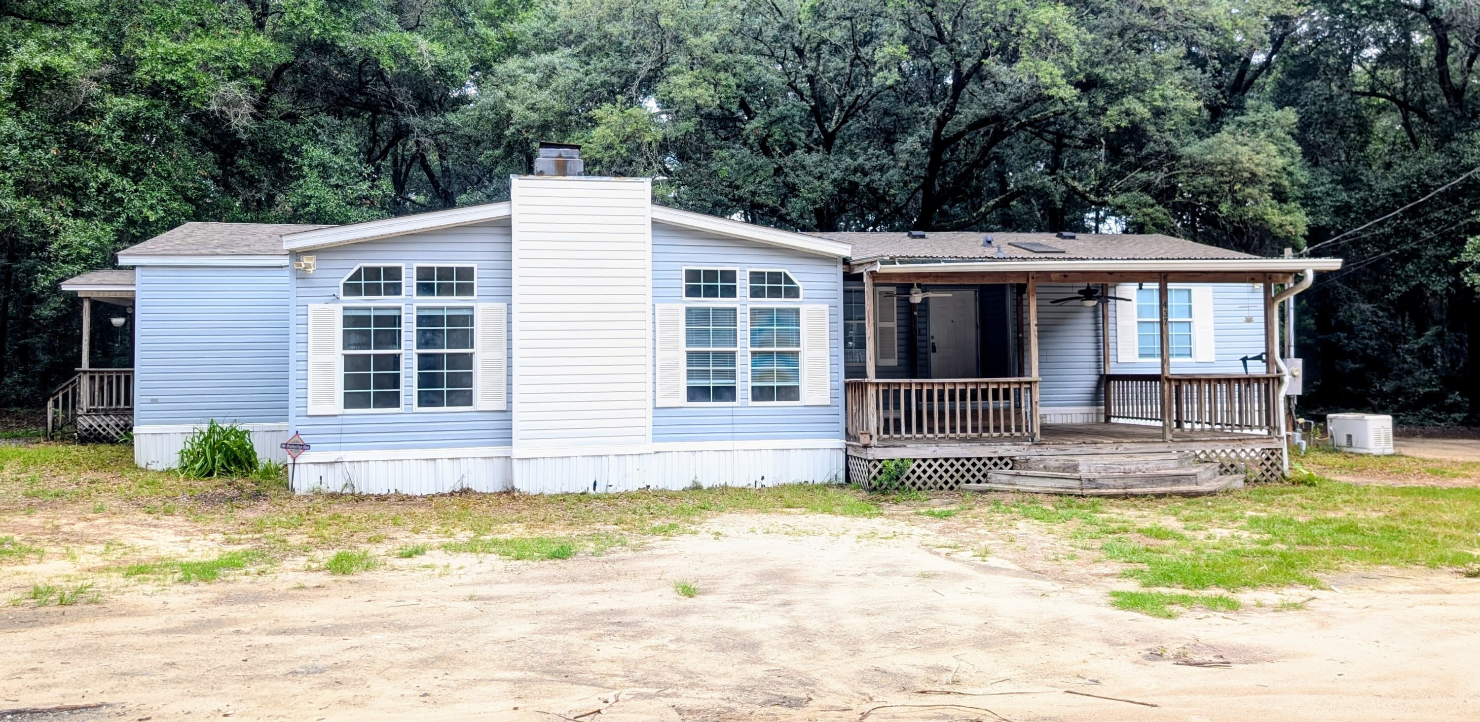 4373 Avalon Blvd – photo 1