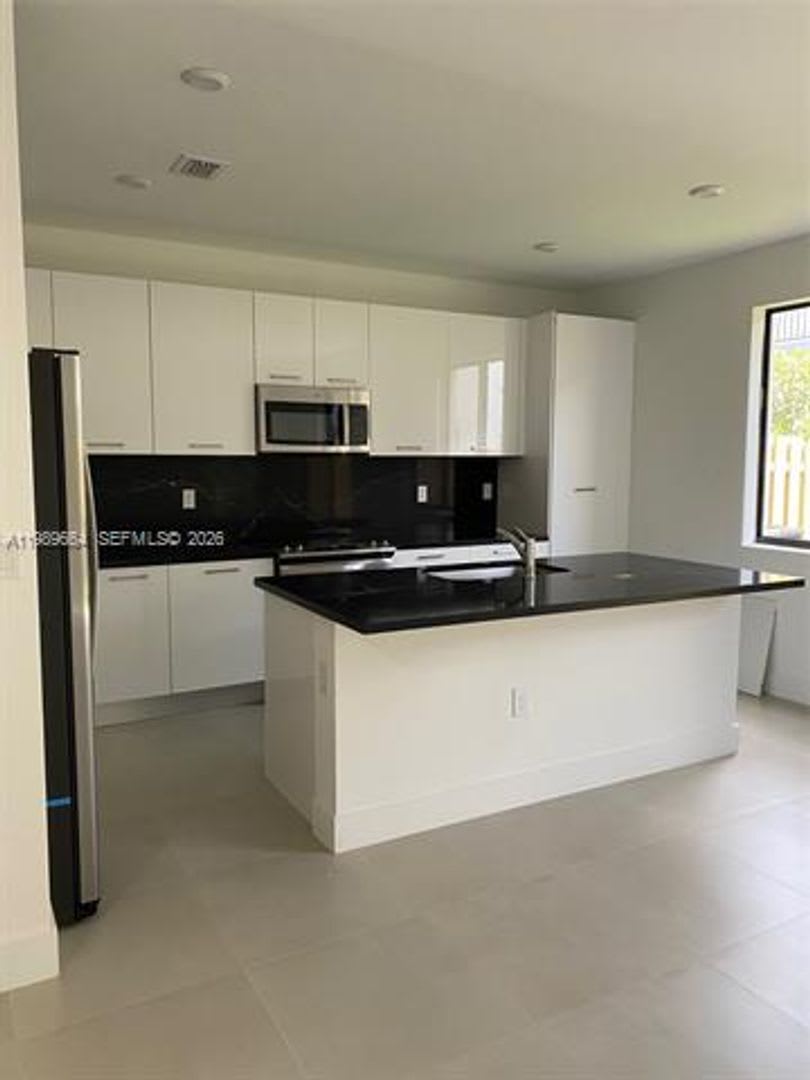 13633 SW 157th Pl th 13633, Miami, FL 33196 – photo 1