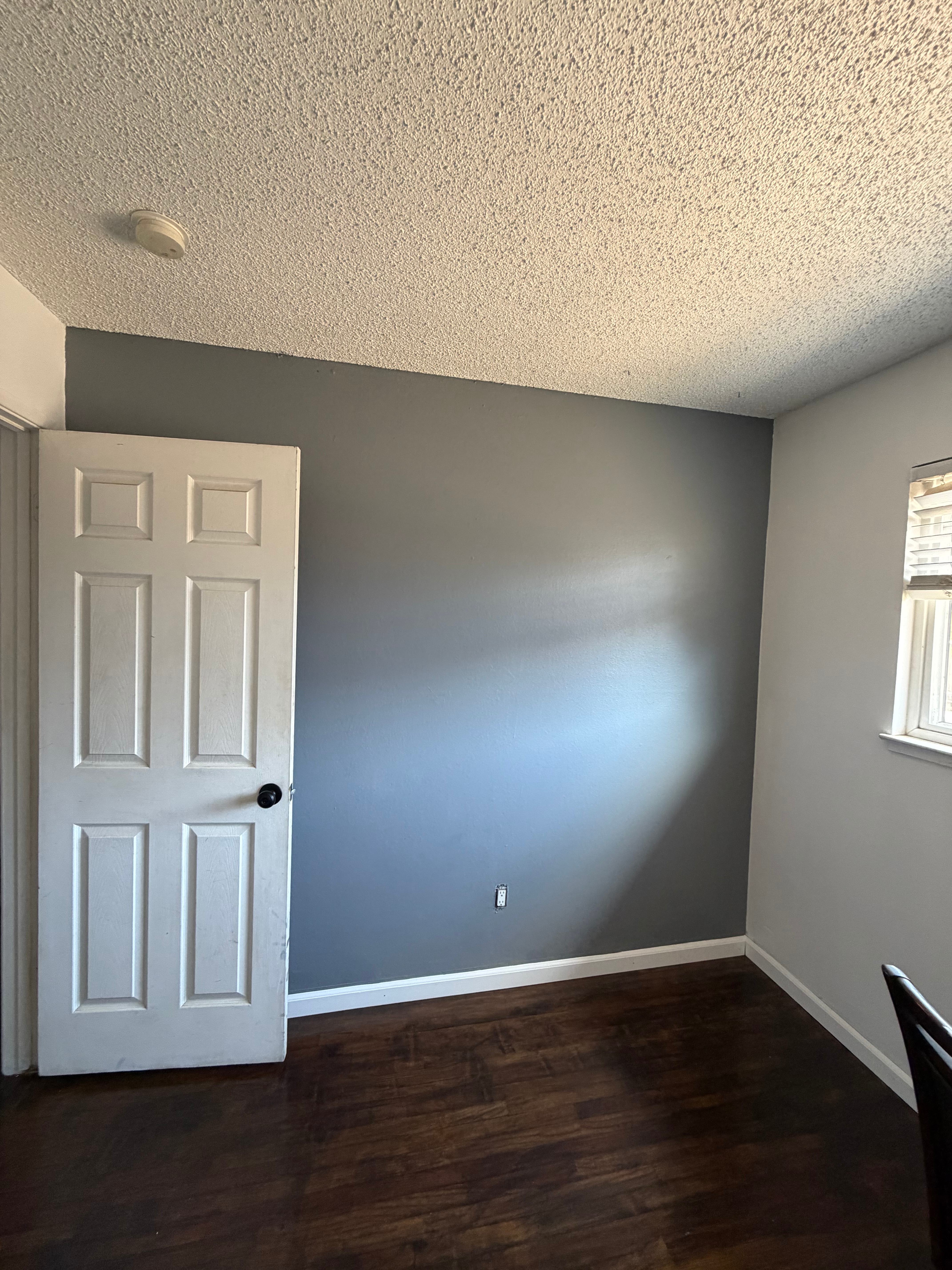 1012 North Hickory Avenue – photo 1 of 245