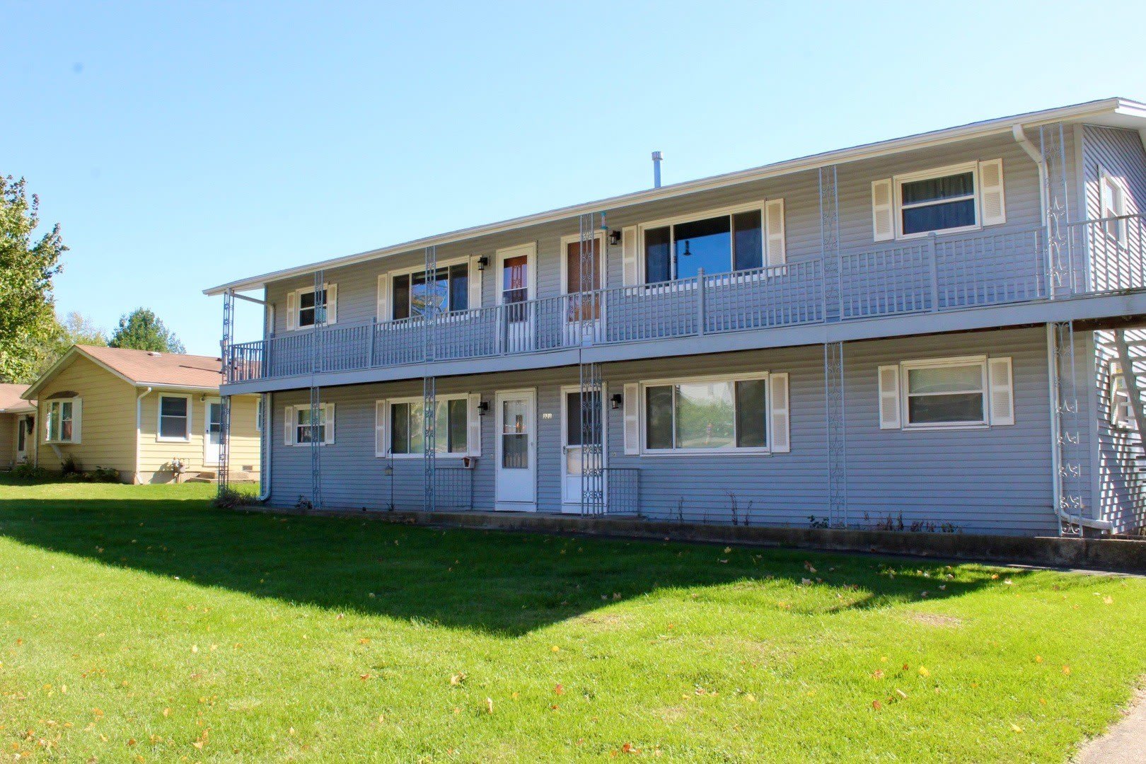 321 South Avenue – photo 1 of 9