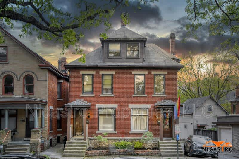 245 Collins Avenue – photo 1