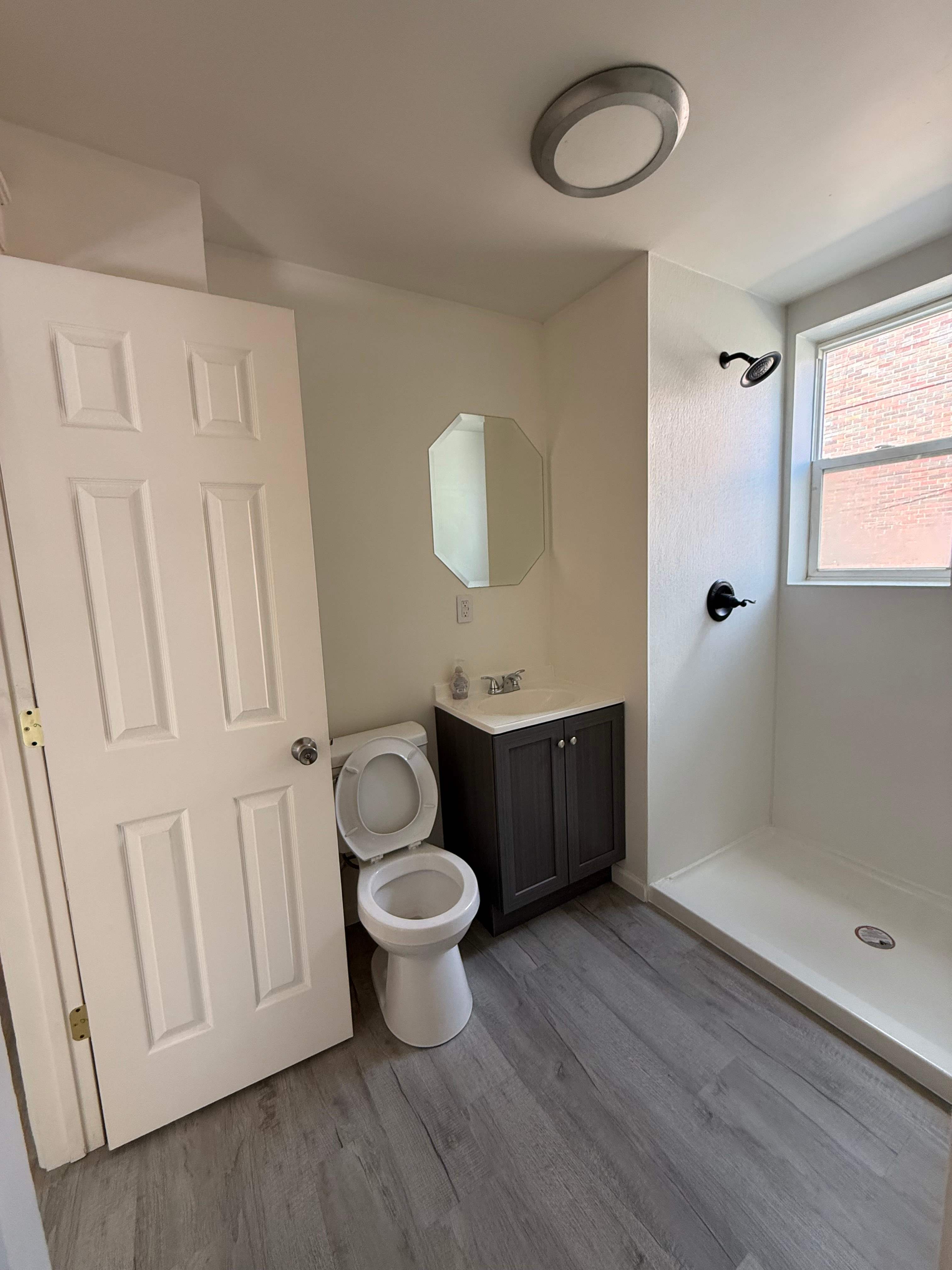 910 18th Avenue – photo 1 of 6