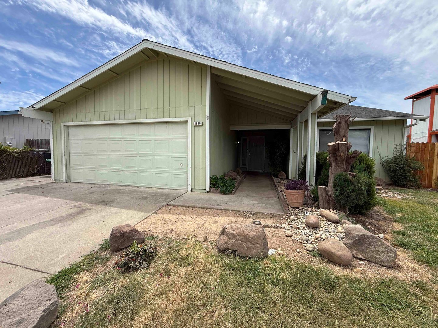 Freshly Updated 3 Bedroom 2 Bath – photo 1 of 23