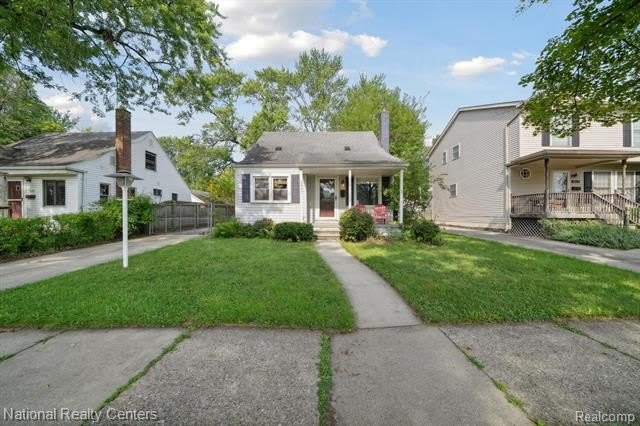 3047 Cummings Avenue – photo 1 of 15