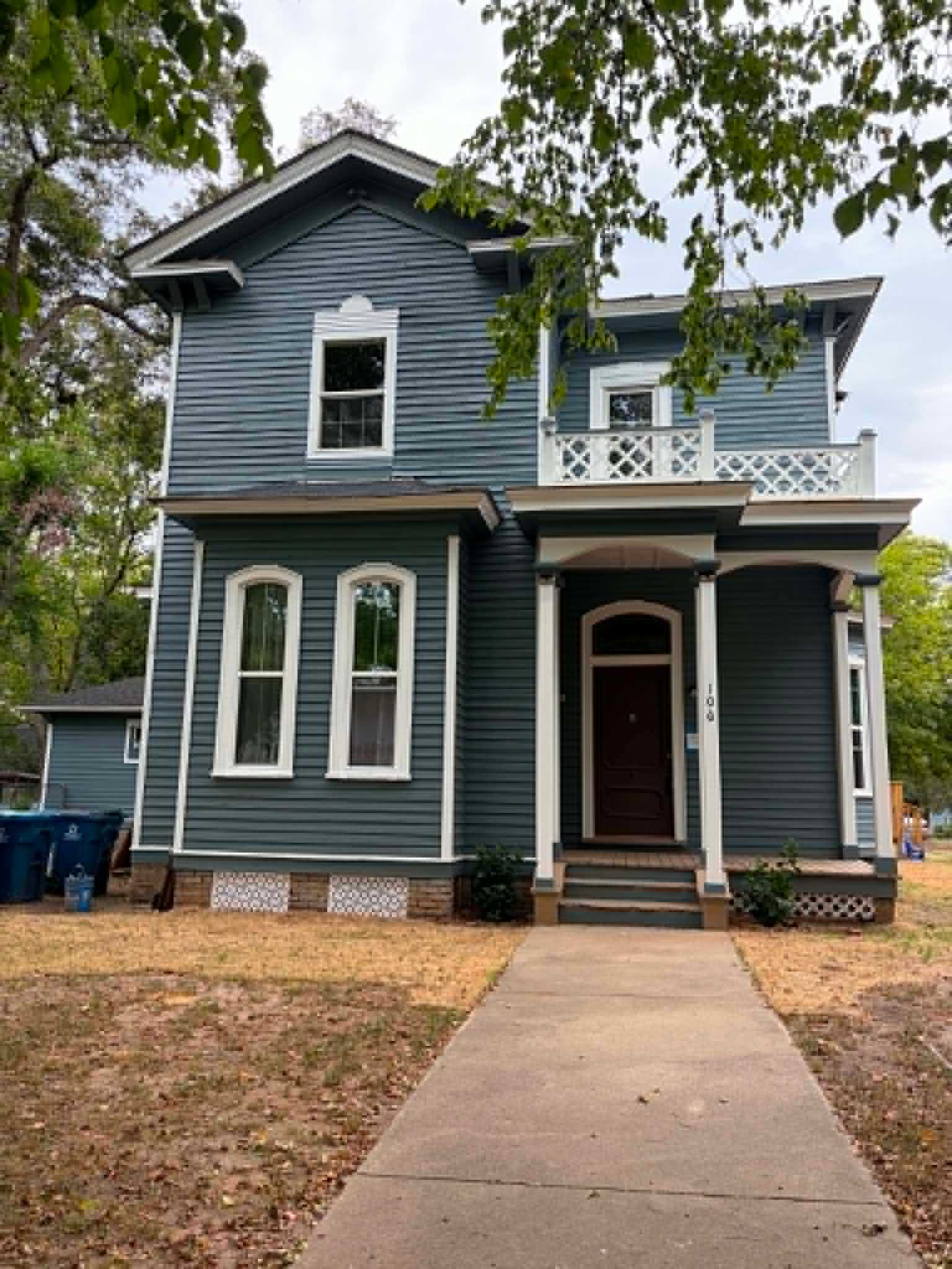 106 S Edwards St – photo 1 of 5
