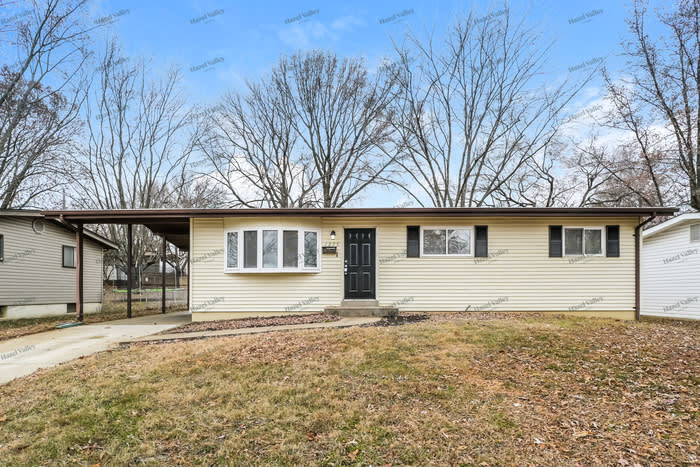 1275 Parakeet Lane – photo 1 of 39
