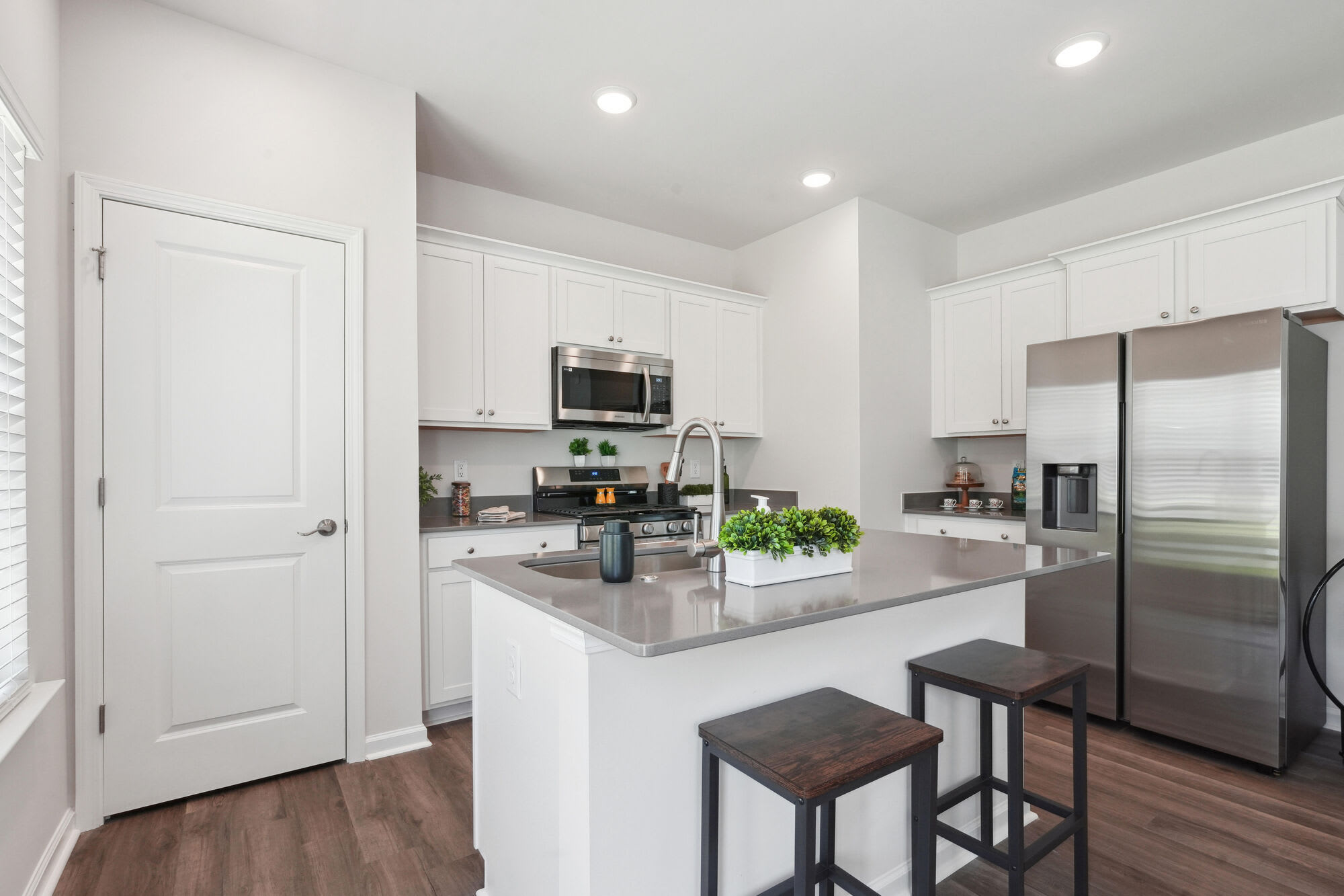 Reve Park Ridge – photo 1 of 44