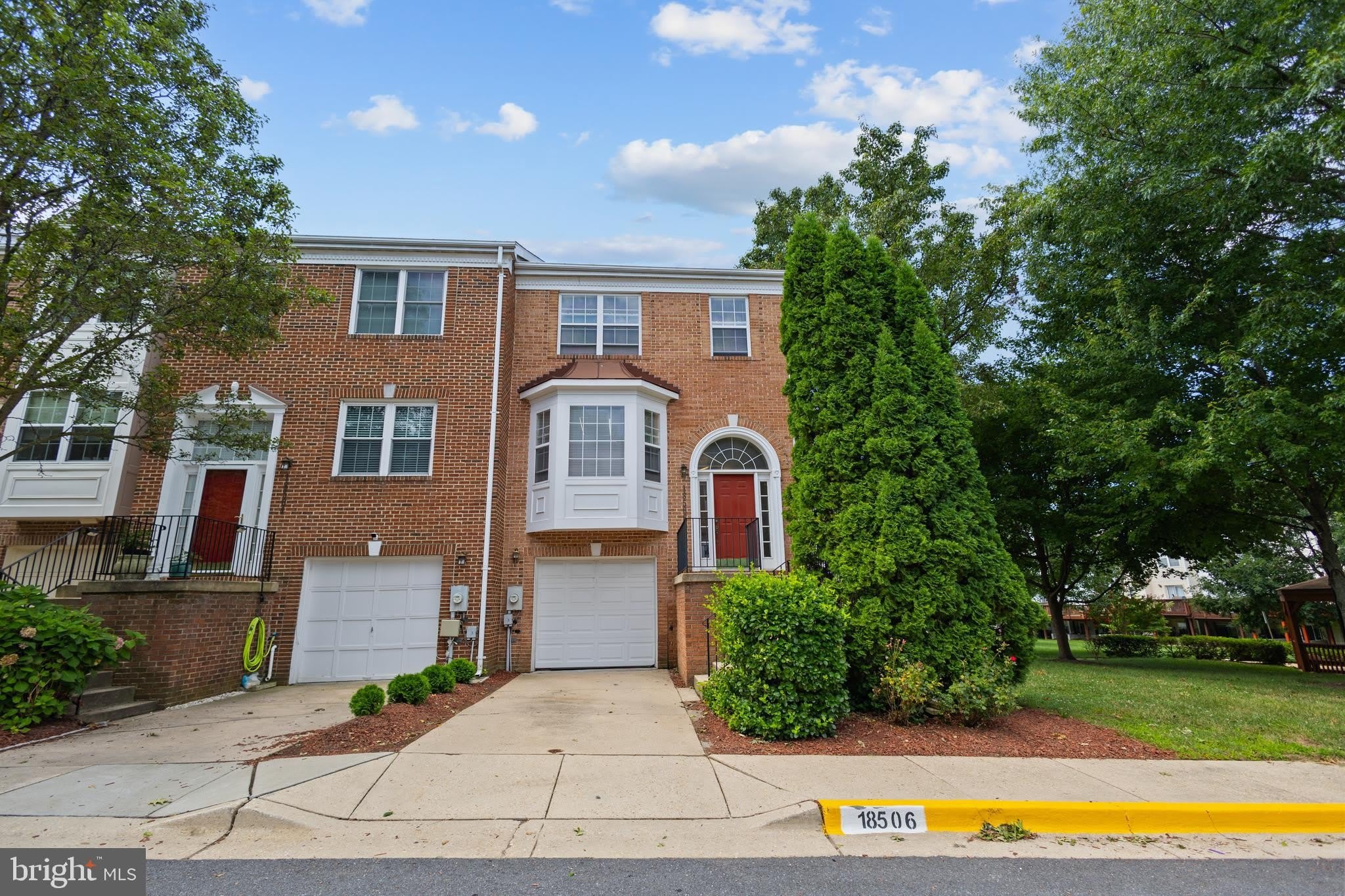 18506 CARRIAGE WALK Circle – photo 1