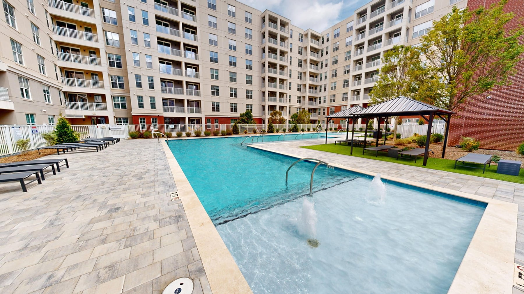 Triton Uptown – photo 1